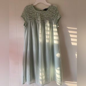 Super cute and elegant dress for many occasions size m